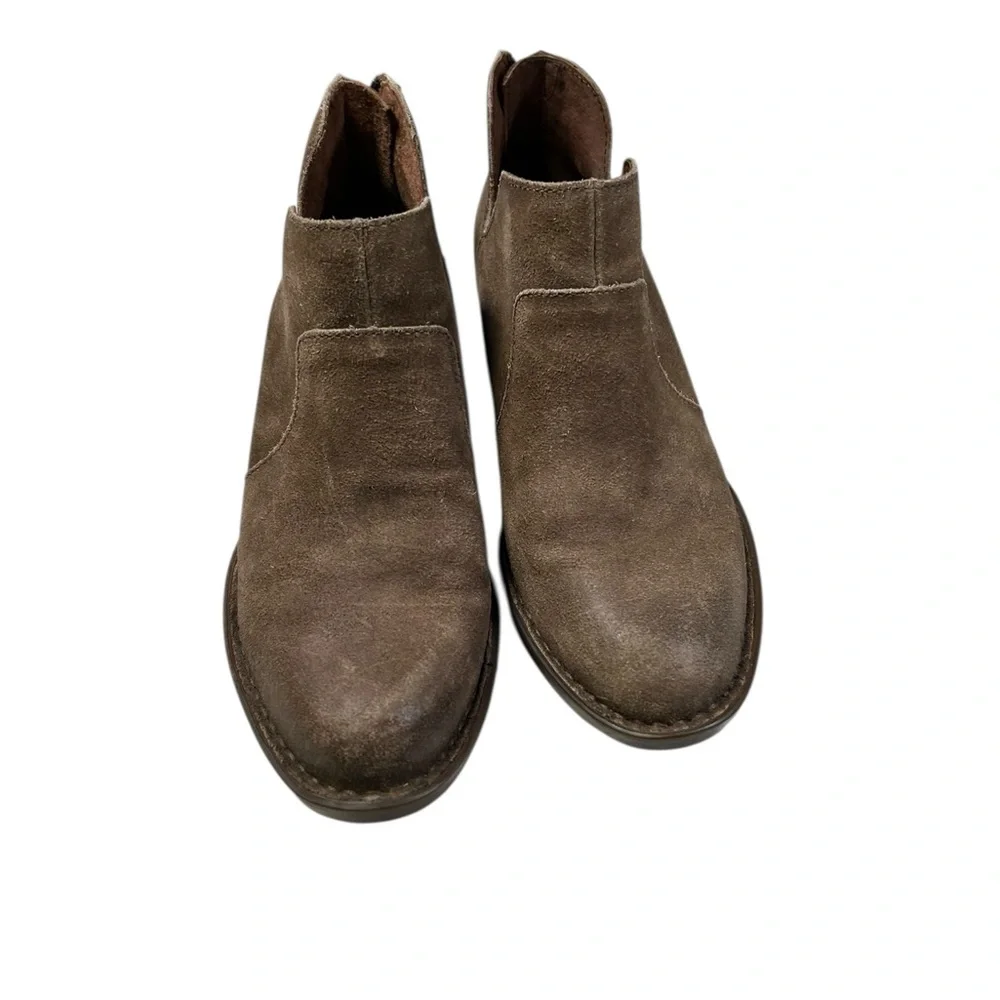 Born Women's Kerri Brown Ankle Booties Classic Western 6.5